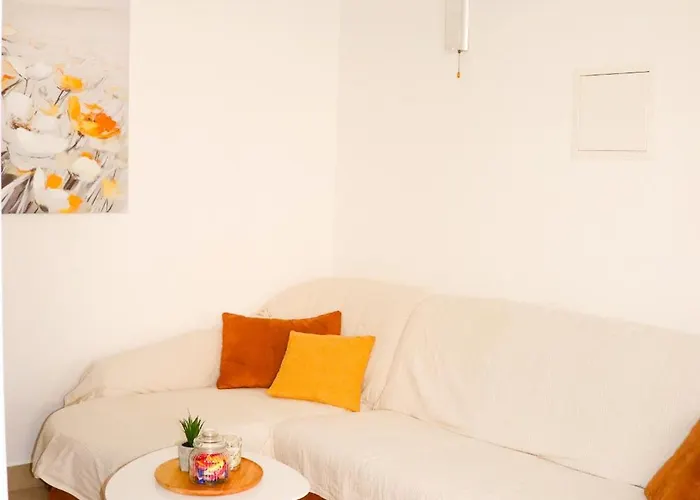 Апартаменты With Terrace, Garden And Free Parking Крк
